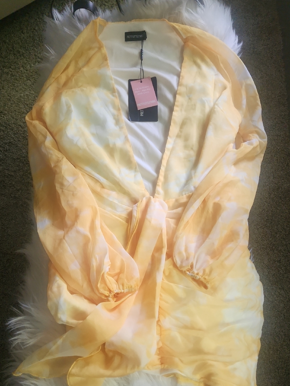 PrettyLittleThing Pale Yellow Sheer Tie-Front Kimono